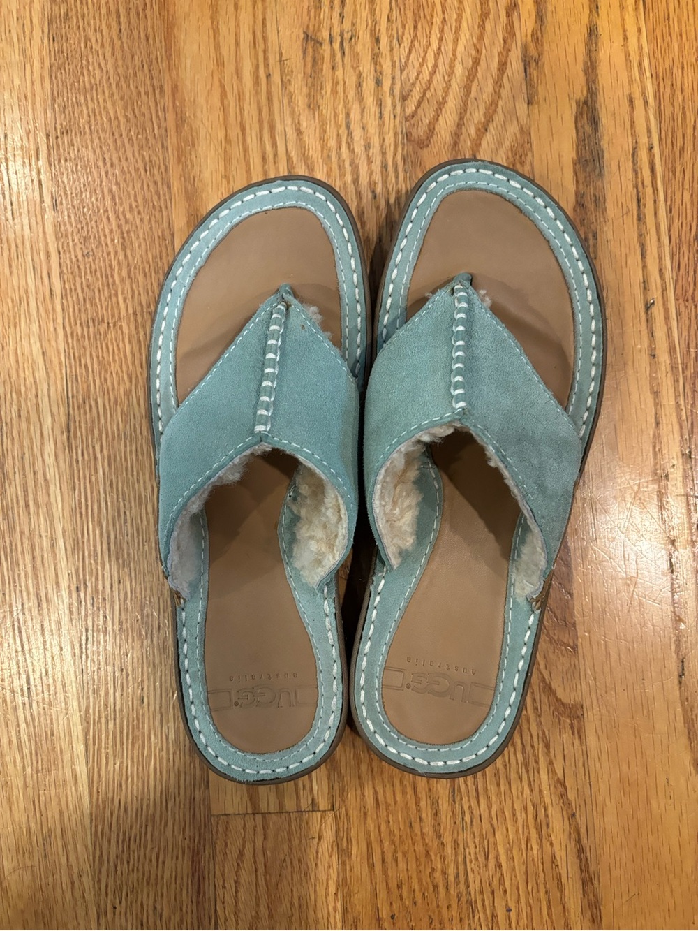 UGG Australia Tasmina Sheepskin Suede Thong Sandals Seafoam Women’s Size 7